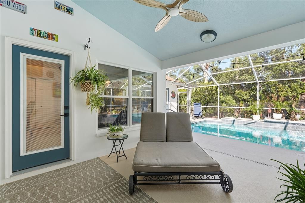 For Sale: $480,000 (3 beds, 3 baths, 2430 Square Feet)