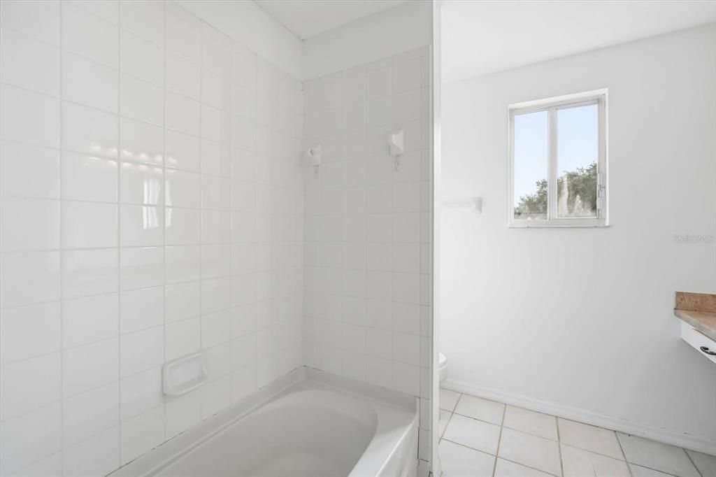 待售: $415,000 (3 贝兹, 2 浴室, 1822 平方英尺)