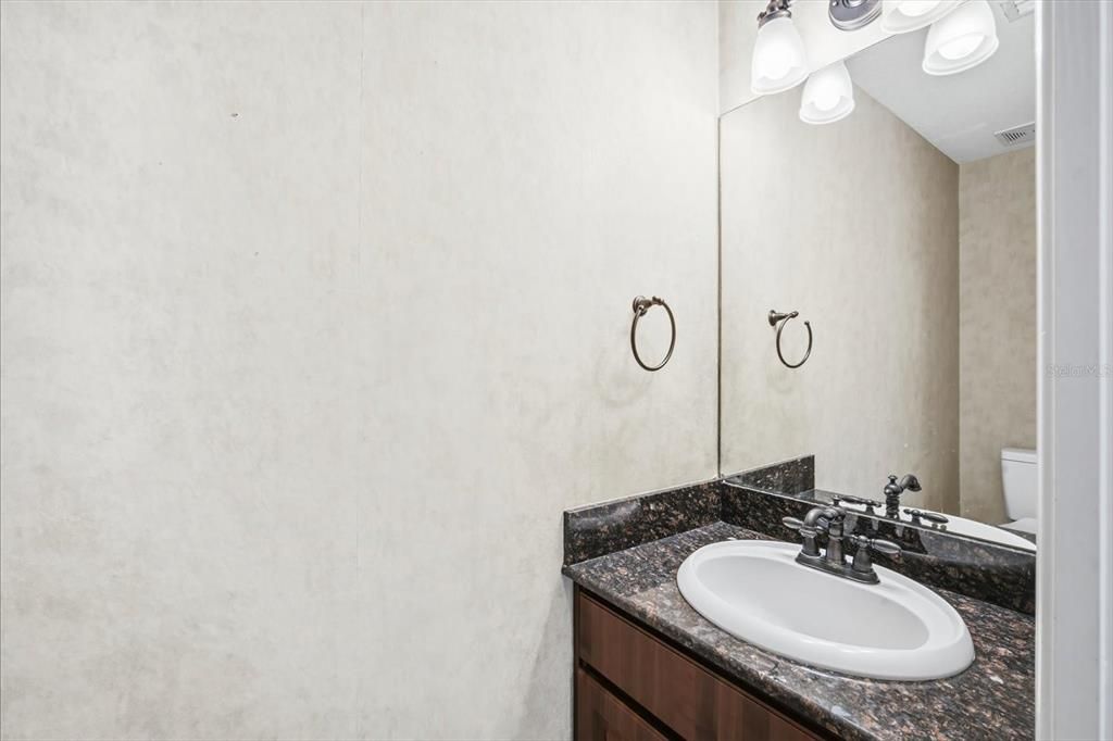 待售: $415,000 (3 贝兹, 2 浴室, 1822 平方英尺)