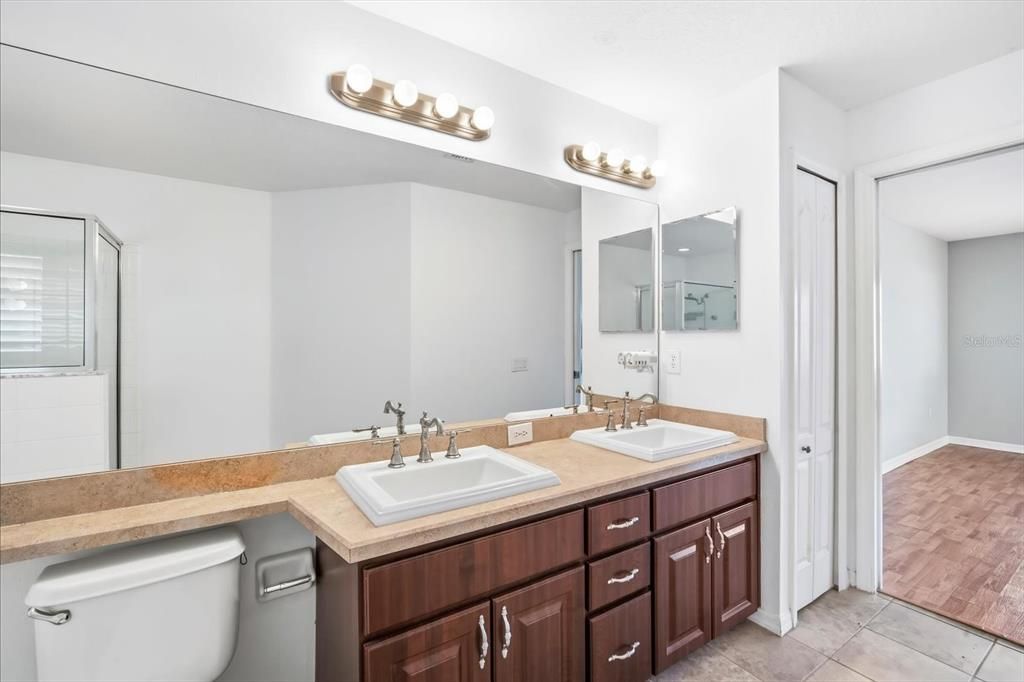 待售: $415,000 (3 贝兹, 2 浴室, 1822 平方英尺)