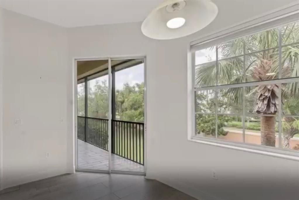 待售: $335,000 (3 贝兹, 2 浴室, 1812 平方英尺)