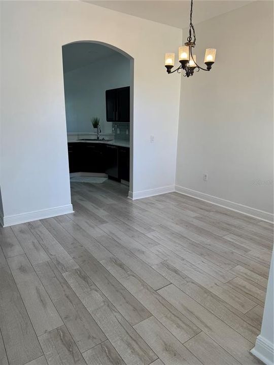 待售: $335,000 (3 贝兹, 2 浴室, 1812 平方英尺)