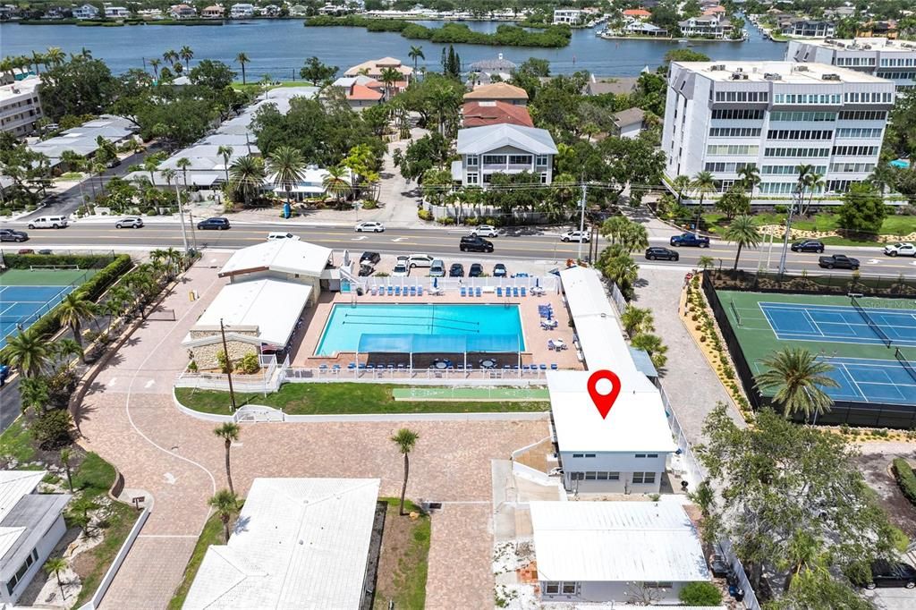 待售: $675,000 (2 贝兹, 1 浴室, 834 平方英尺)