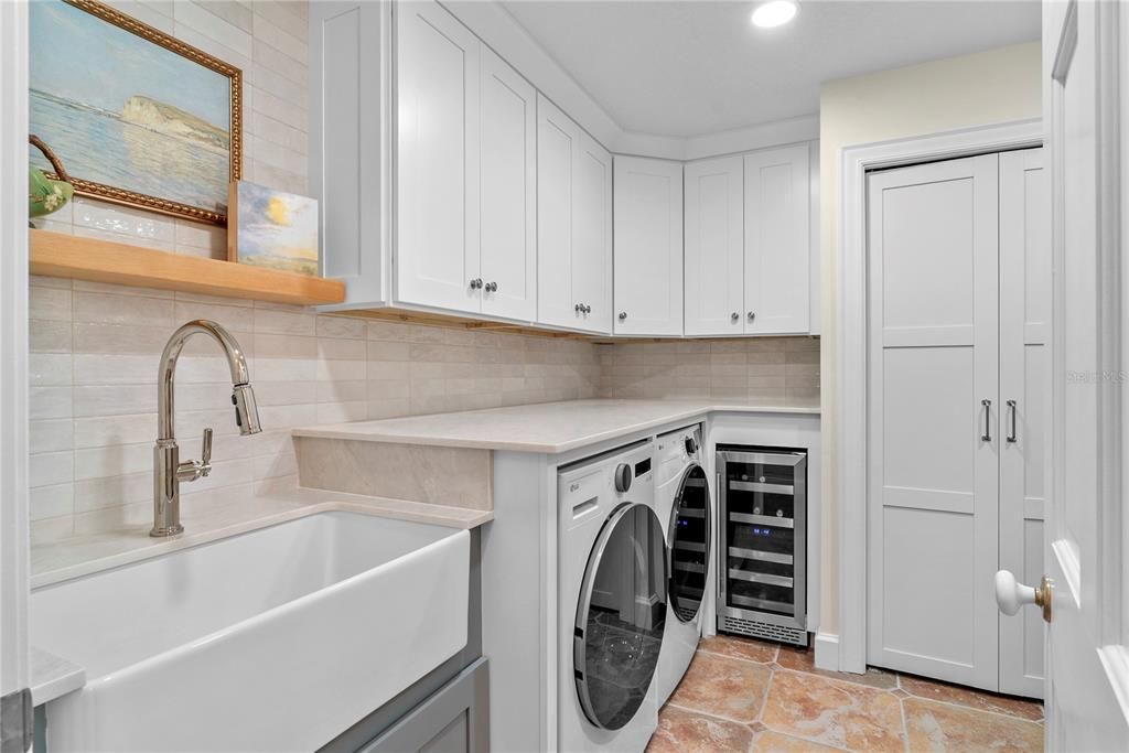 For Sale: $1,150,000 (4 beds, 4 baths, 3683 Square Feet)