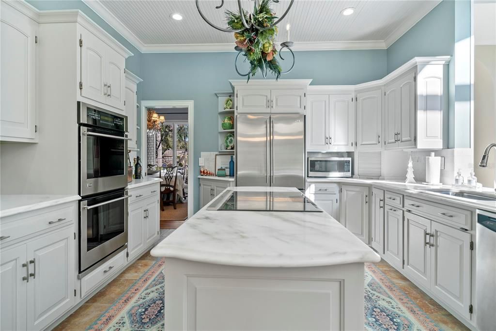 For Sale: $1,150,000 (4 beds, 4 baths, 3683 Square Feet)