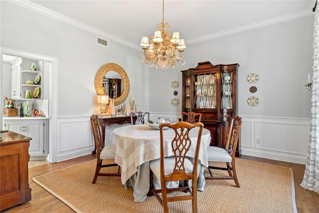 For Sale: $1,150,000 (4 beds, 4 baths, 3683 Square Feet)