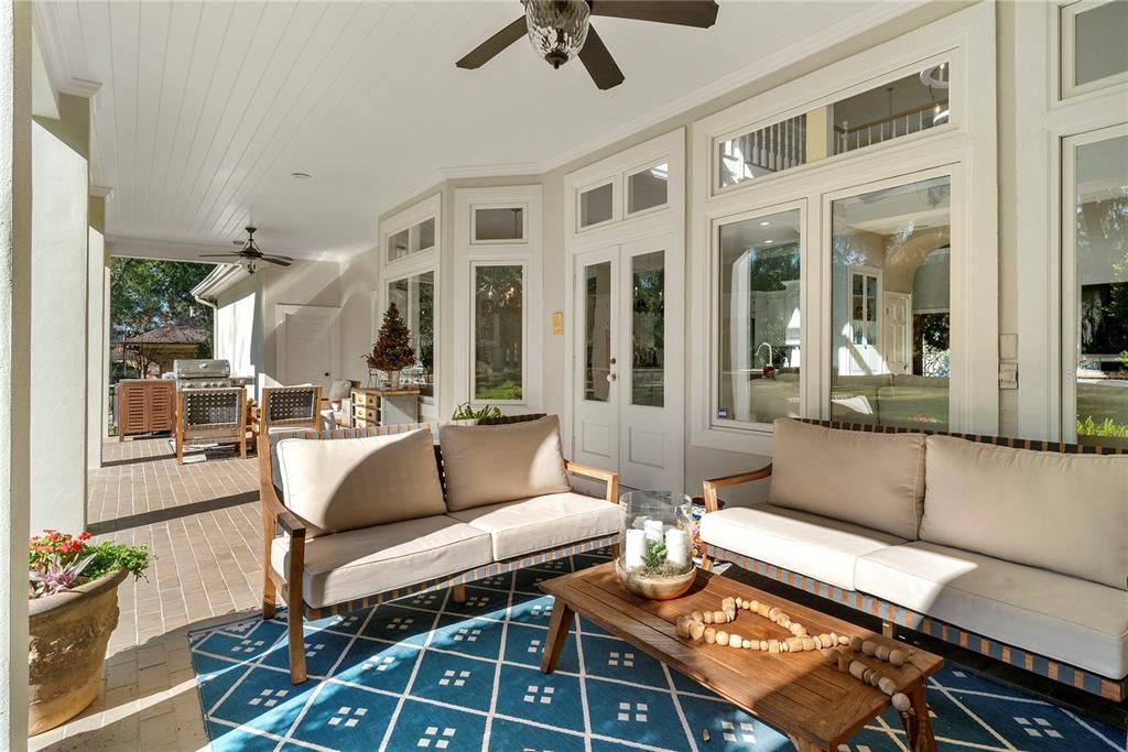 For Sale: $1,150,000 (4 beds, 4 baths, 3683 Square Feet)