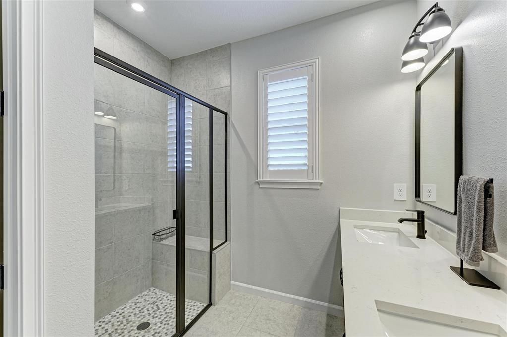 待售: $634,900 (4 贝兹, 3 浴室, 2370 平方英尺)