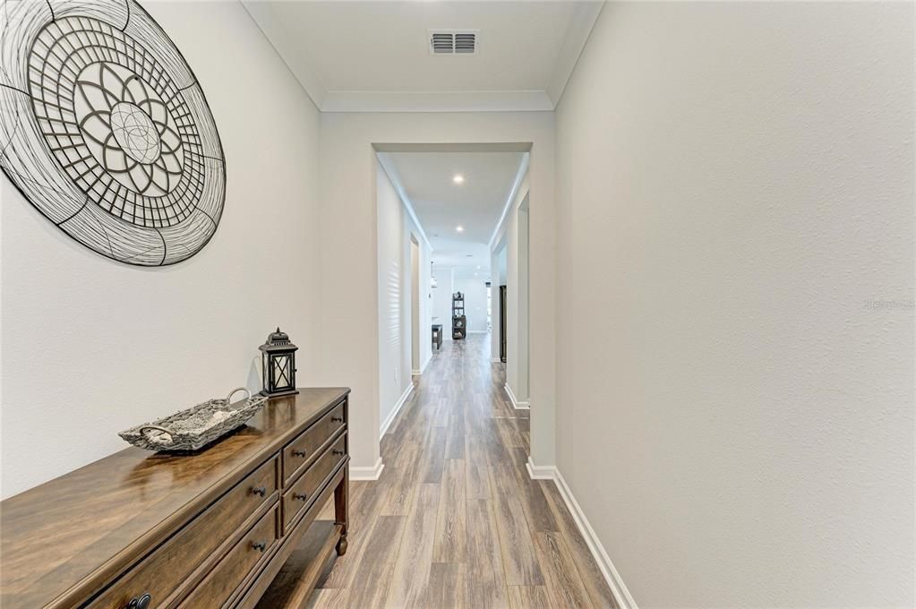 待售: $634,900 (4 贝兹, 3 浴室, 2370 平方英尺)