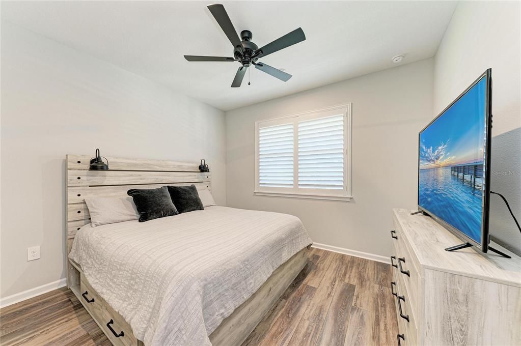 待售: $634,900 (4 贝兹, 3 浴室, 2370 平方英尺)