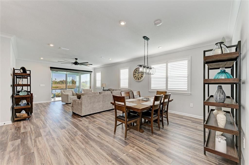 待售: $634,900 (4 贝兹, 3 浴室, 2370 平方英尺)