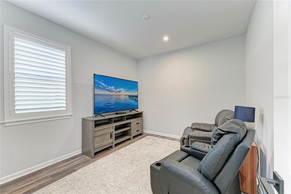 待售: $634,900 (4 贝兹, 3 浴室, 2370 平方英尺)