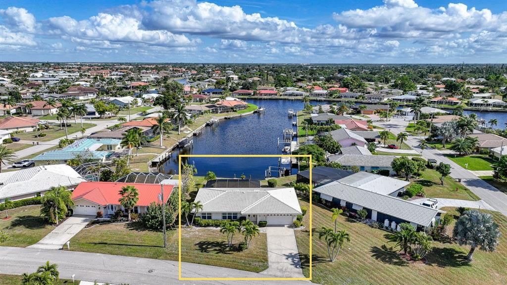 En Venta: $415,000 (3 camas, 2 baños, 1351 Pies cuadrados)