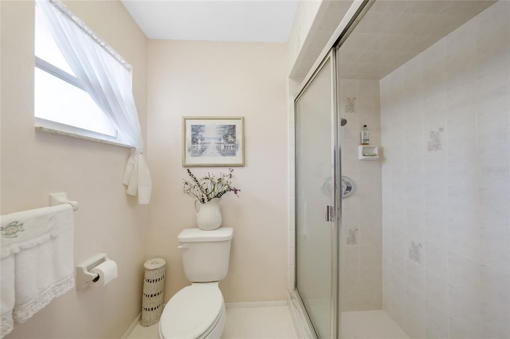 En Venta: $415,000 (3 camas, 2 baños, 1351 Pies cuadrados)