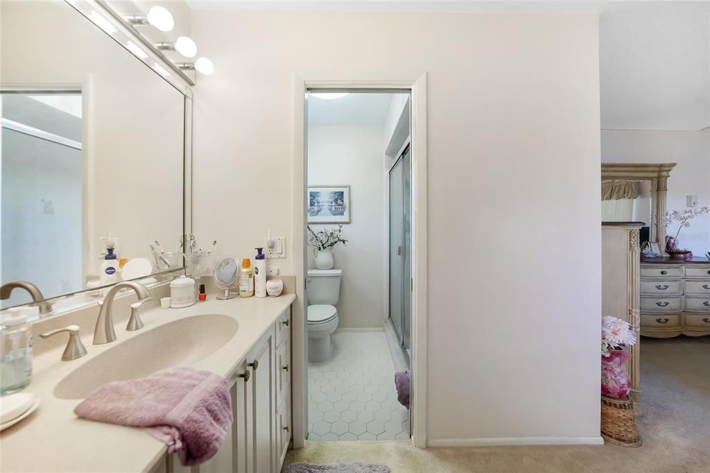 En Venta: $415,000 (3 camas, 2 baños, 1351 Pies cuadrados)