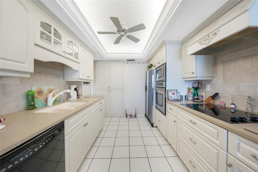 En Venta: $415,000 (3 camas, 2 baños, 1351 Pies cuadrados)