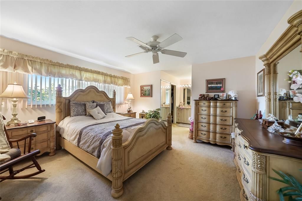 En Venta: $415,000 (3 camas, 2 baños, 1351 Pies cuadrados)