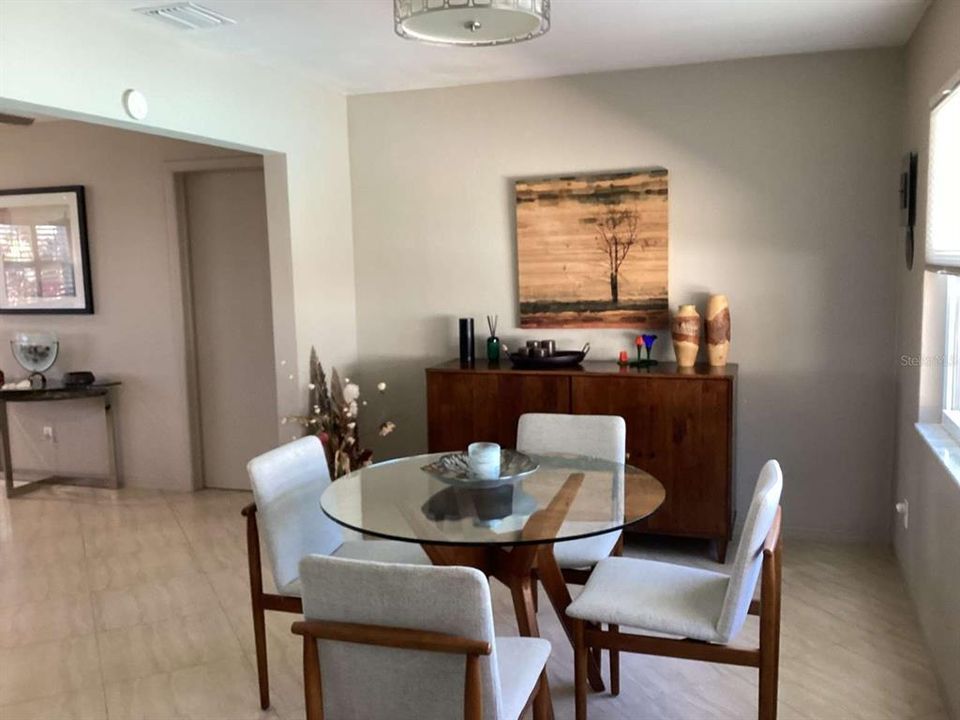 For Sale: $775,000 (3 beds, 2 baths, 1900 Square Feet)