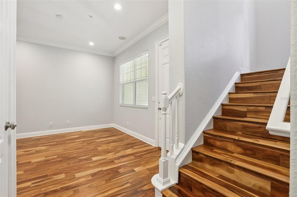 待售: $720,000 (3 贝兹, 2 浴室, 1884 平方英尺)