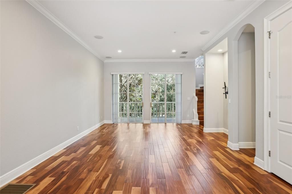 待售: $720,000 (3 贝兹, 2 浴室, 1884 平方英尺)