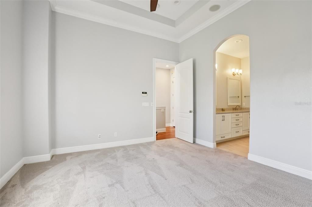 待售: $720,000 (3 贝兹, 2 浴室, 1884 平方英尺)