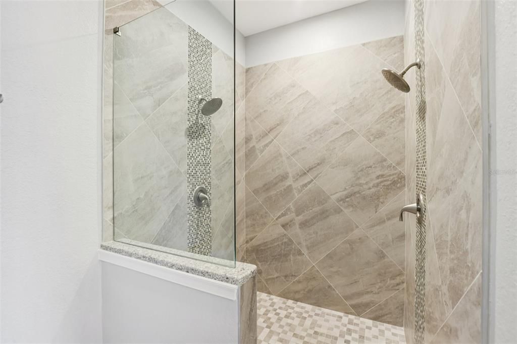 待售: $720,000 (3 贝兹, 2 浴室, 1884 平方英尺)