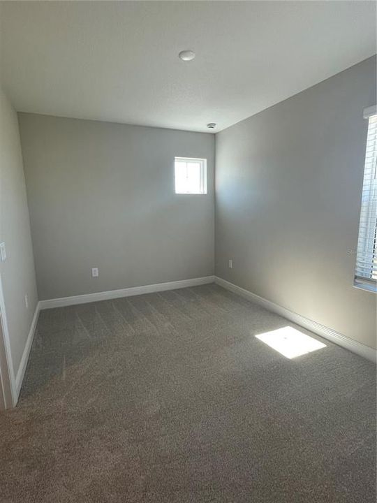 出租: $4,200 (5 贝兹, 4 浴室, 3019 平方英尺)