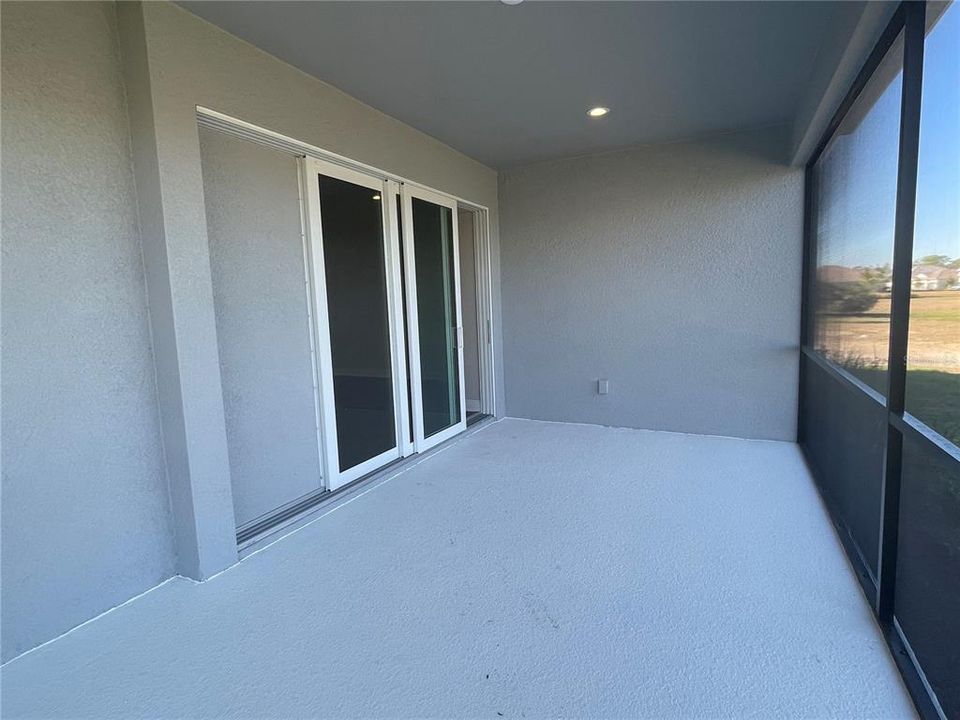 出租: $4,200 (5 贝兹, 4 浴室, 3019 平方英尺)