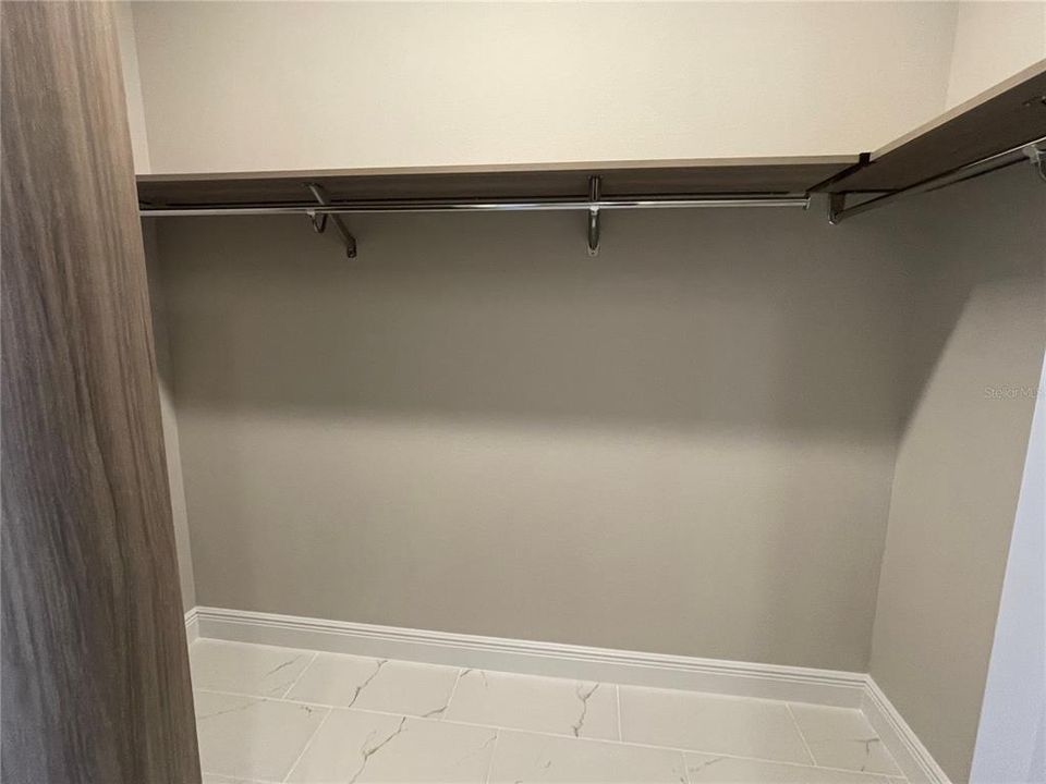 出租: $4,200 (5 贝兹, 4 浴室, 3019 平方英尺)