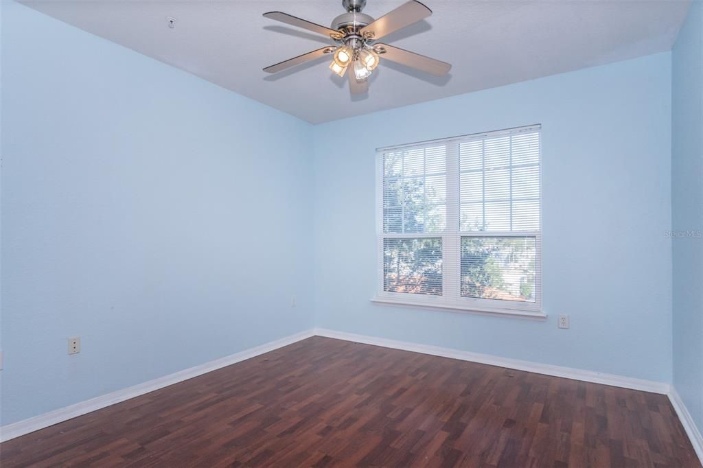 For Rent: $1,750 (1 beds, 1 baths, 654 Square Feet)