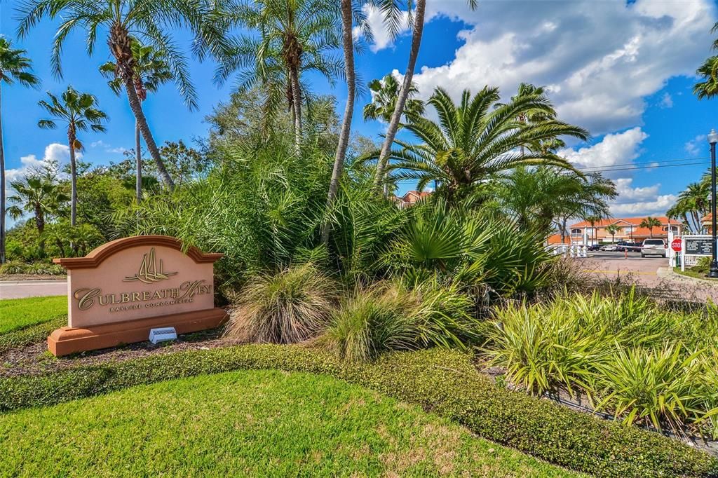 For Rent: $1,750 (1 beds, 1 baths, 654 Square Feet)