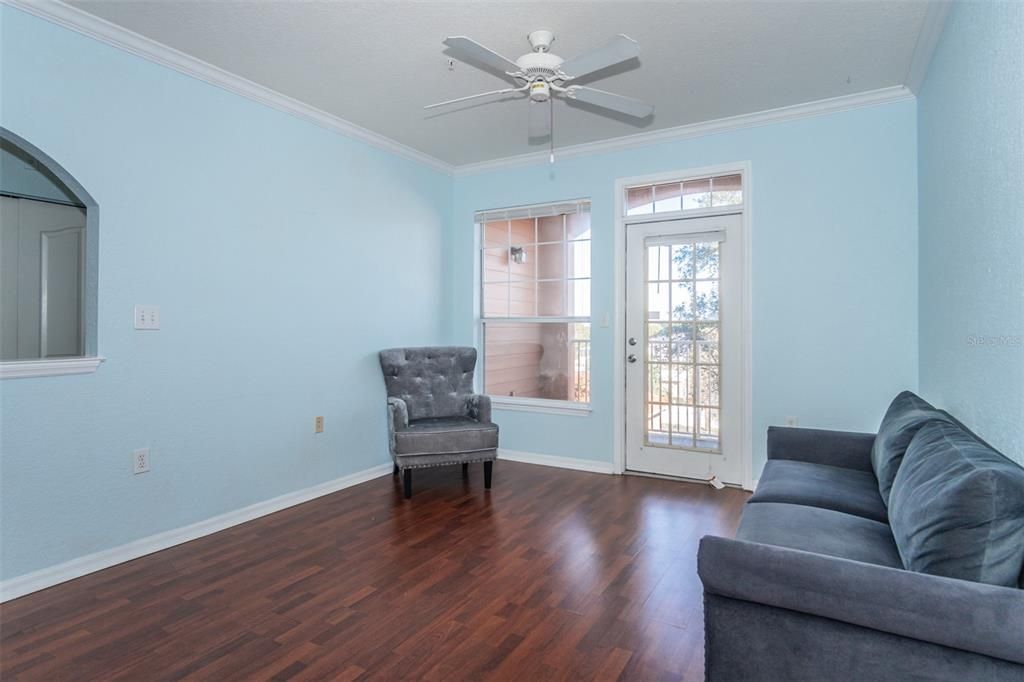 For Rent: $1,750 (1 beds, 1 baths, 654 Square Feet)