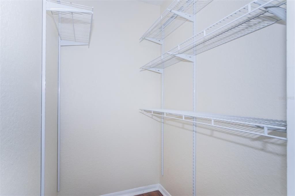 For Rent: $1,750 (1 beds, 1 baths, 654 Square Feet)