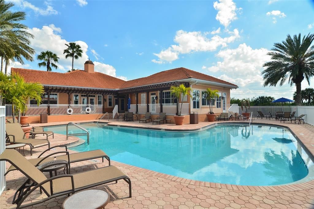 For Rent: $1,750 (1 beds, 1 baths, 654 Square Feet)