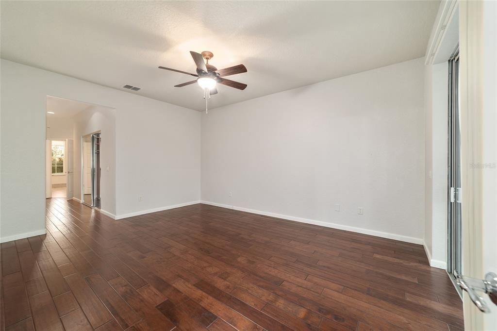 For Sale: $439,400 (3 beds, 2 baths, 2413 Square Feet)