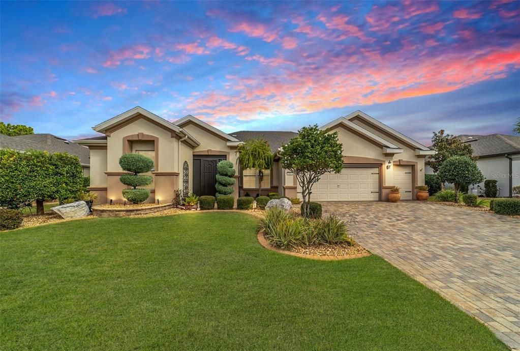 For Sale: $439,400 (3 beds, 2 baths, 2413 Square Feet)