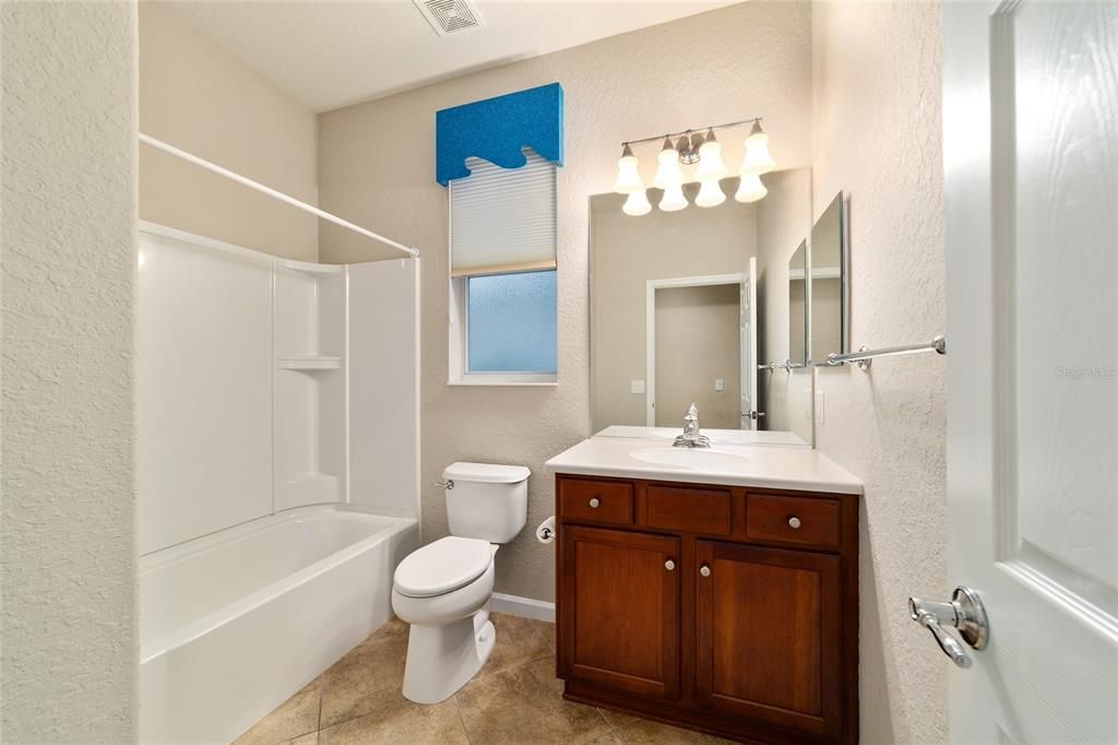 For Sale: $439,400 (3 beds, 2 baths, 2413 Square Feet)