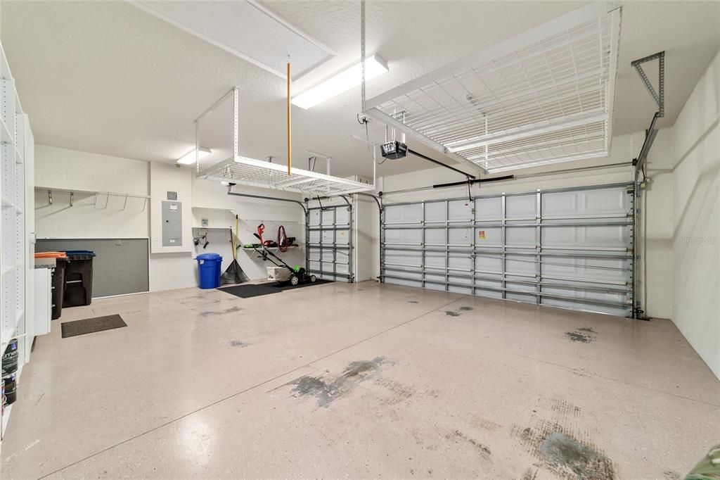 For Sale: $439,400 (3 beds, 2 baths, 2413 Square Feet)