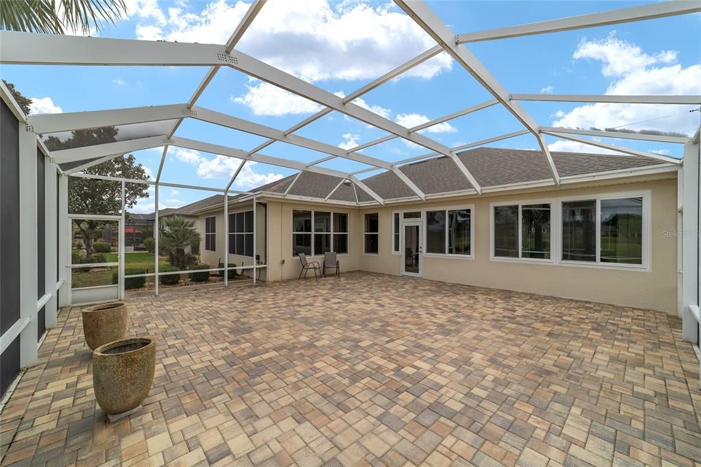 For Sale: $439,400 (3 beds, 2 baths, 2413 Square Feet)