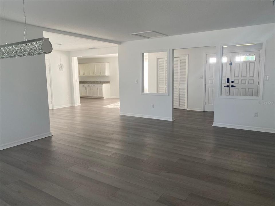 En Renta: $3,000 (5 camas, 4 baños, 3012 Pies cuadrados)