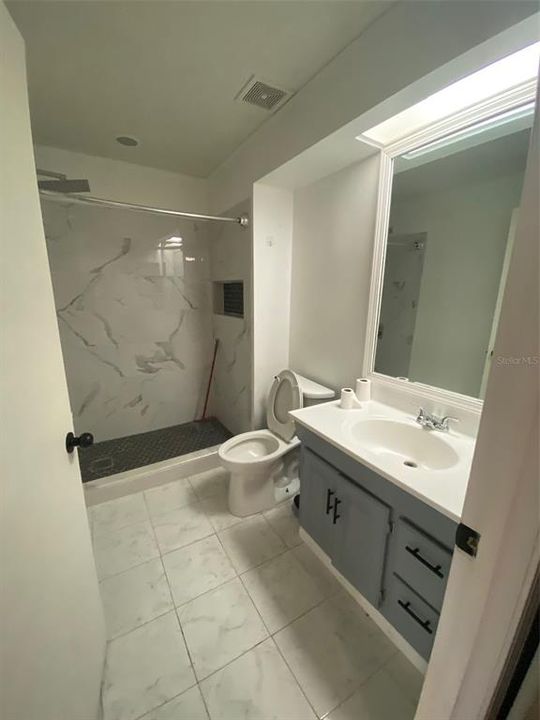 En Renta: $3,000 (5 camas, 4 baños, 3012 Pies cuadrados)