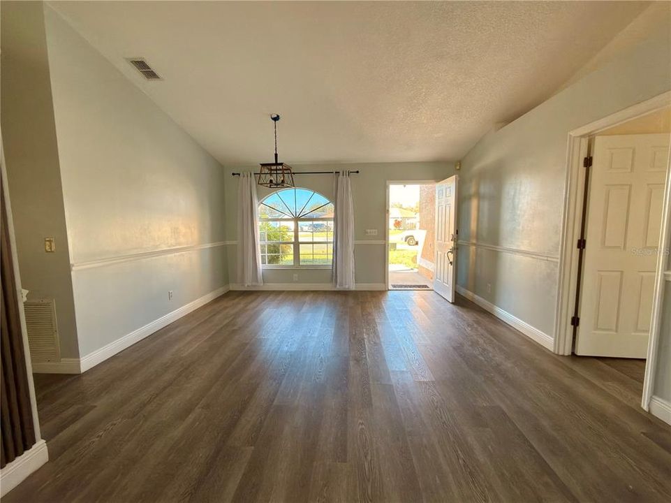 En Renta: $2,500 (3 camas, 2 baños, 1745 Pies cuadrados)