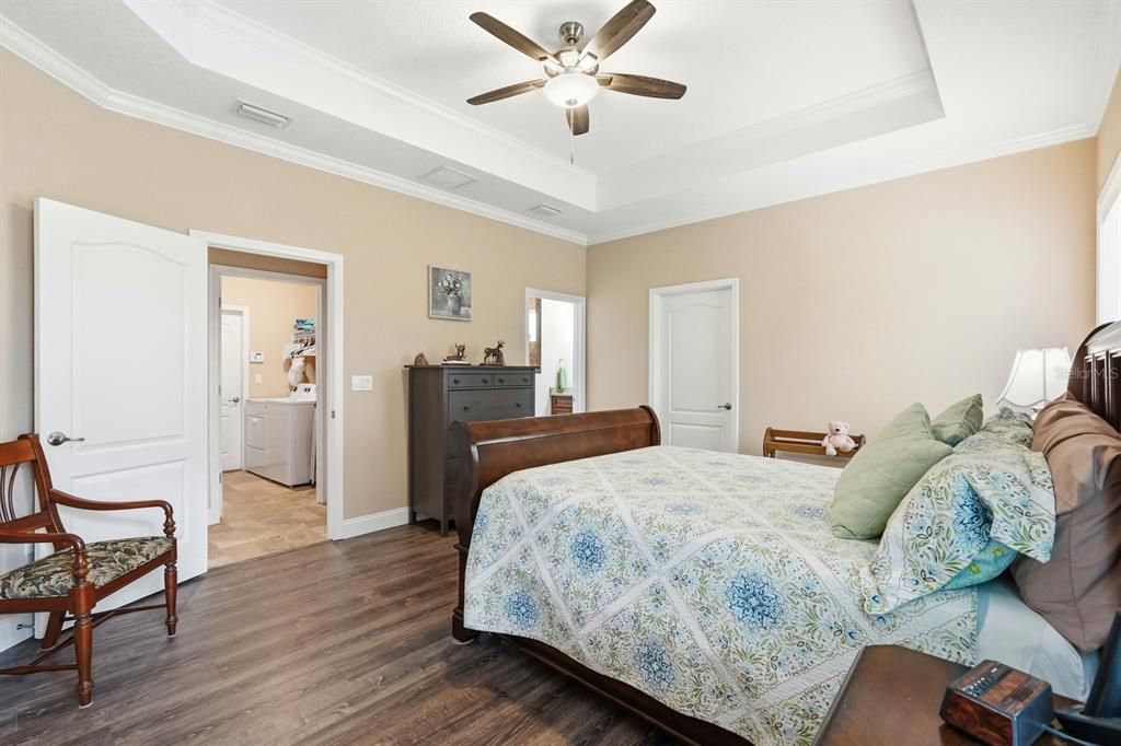 待售: $455,000 (3 贝兹, 2 浴室, 2041 平方英尺)