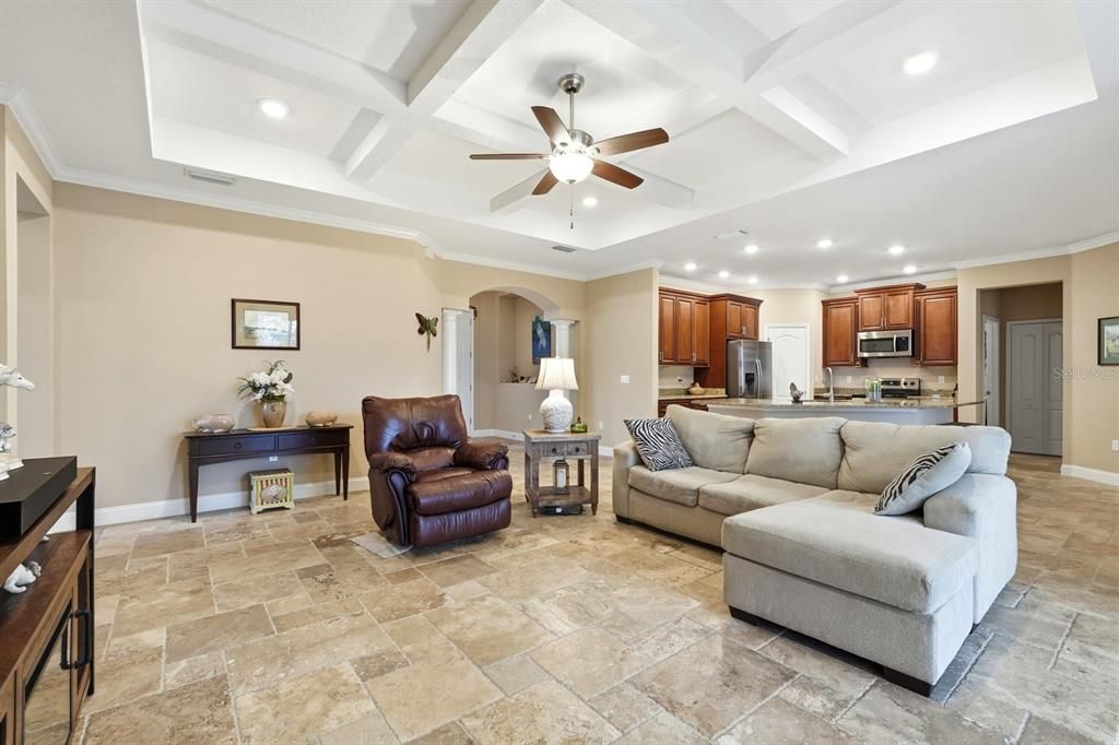 待售: $455,000 (3 贝兹, 2 浴室, 2041 平方英尺)