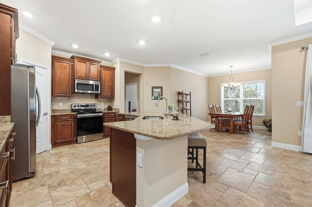 待售: $455,000 (3 贝兹, 2 浴室, 2041 平方英尺)