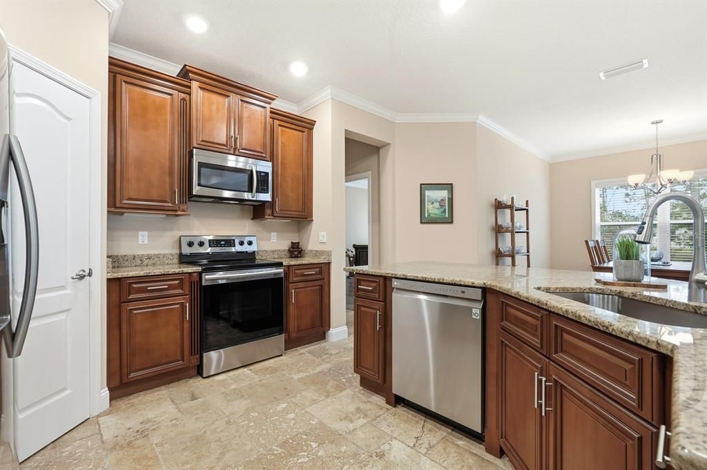 待售: $455,000 (3 贝兹, 2 浴室, 2041 平方英尺)