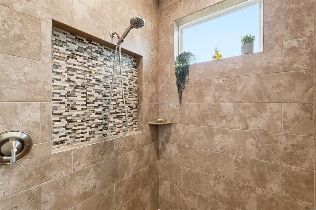 待售: $455,000 (3 贝兹, 2 浴室, 2041 平方英尺)