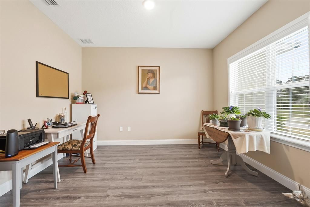 待售: $455,000 (3 贝兹, 2 浴室, 2041 平方英尺)