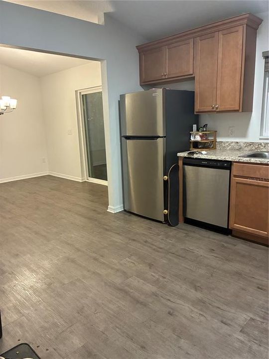 For Sale: $249,000 (3 beds, 2 baths, 1498 Square Feet)