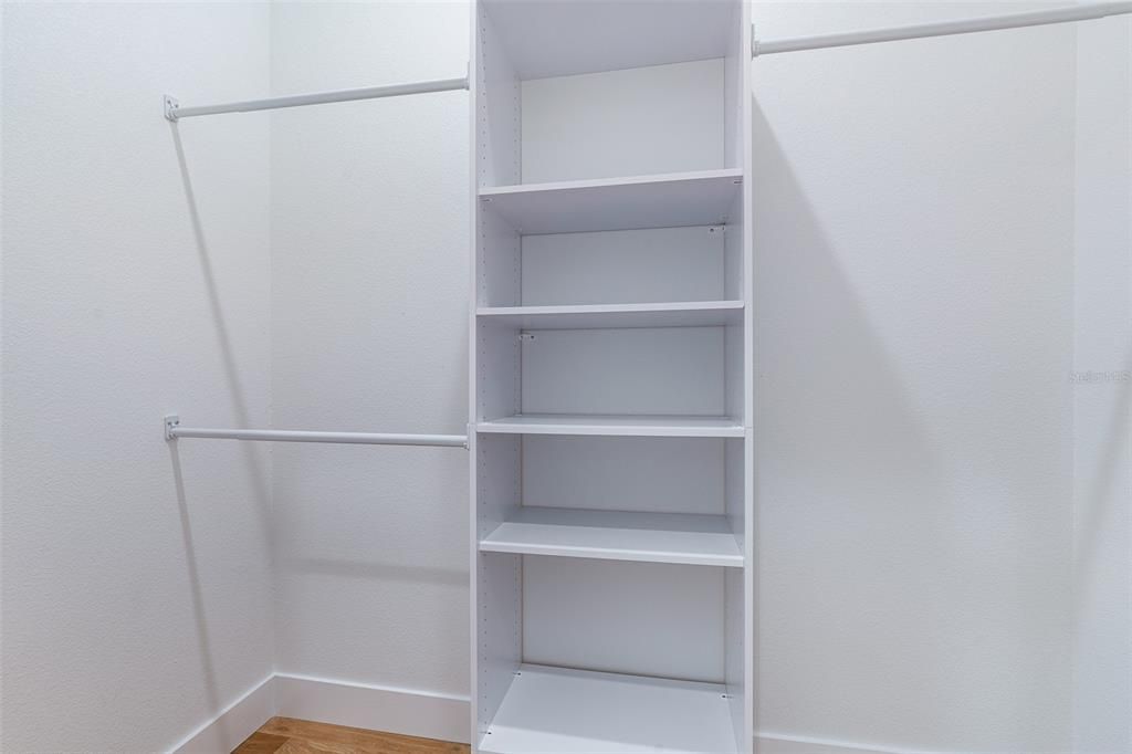 En Venta: $650,000 (4 camas, 3 baños, 2495 Pies cuadrados)